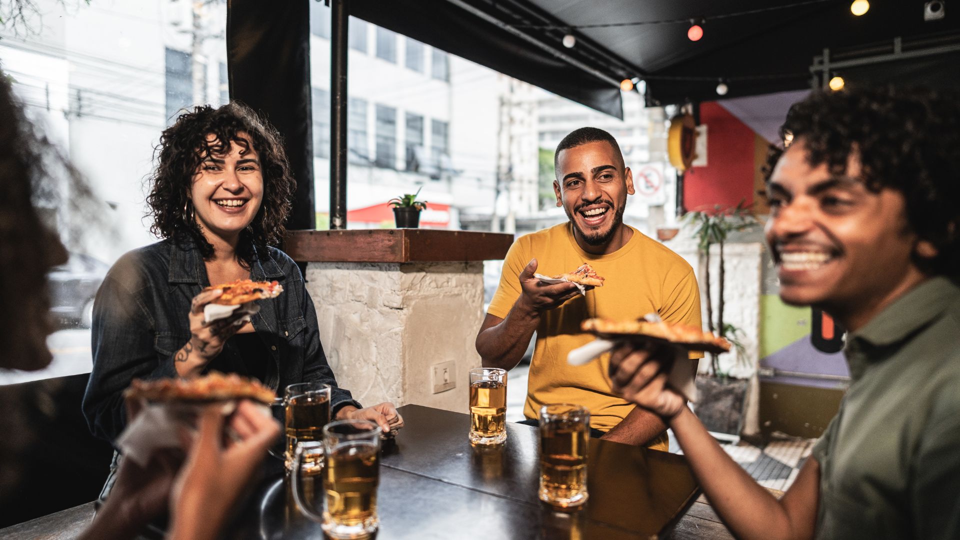 Sports Bar Food That Keeps Fans Coming Back Again
