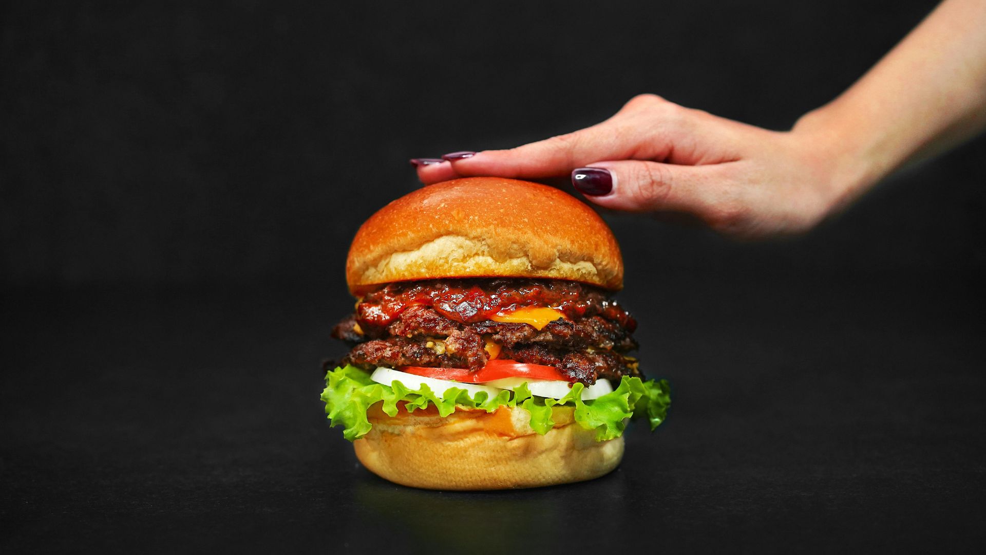 Exploring Cultural Influences Shaping Unique Hamburgers