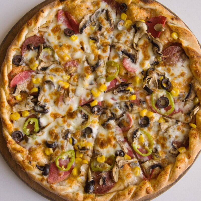 Restaurant and Pizza